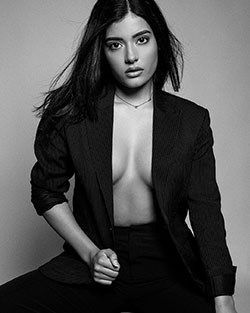 Daniella Salvi photoshoot poses, girls photography, Face Makeup: modelo caliente,  Ideas de peinado,  Chicas Lindas De Instagram  