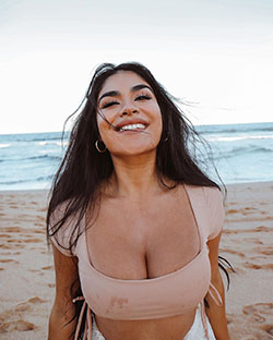 Maria Perez photoshoot poses, fotografía para niña, Labios Sonrisa: modelo caliente,  chicas de instagram,  Chicas Lindas De Instagram  