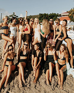 Fotos de instagram de chicas de Devon Windsor, disfrute de la vida, gente en la playa: Trajes de primavera,  chicas de instagram  