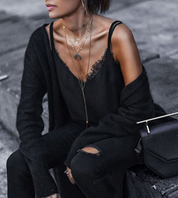 Ideas de outfit color negro 2020 con suéter: Traje negro,  Juana Ortiz,  Estilo callejero  