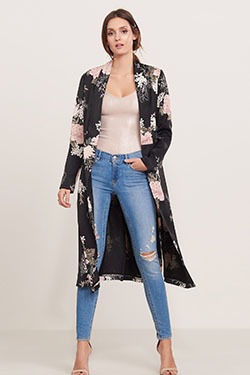 Clarissa Archer denim, jeans, trajes de abrigo para mujer: Mezclilla,  Ideas de atuendos de kimono,  Saco,  Atuendo De Vaqueros  