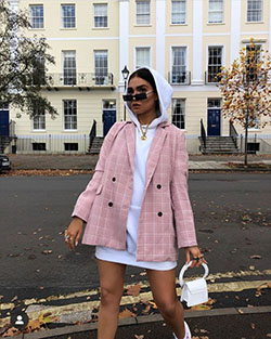 Hermosas ideas de ropa blanca y rosa con chándal, traje de baño, pantalones.: Estilo callejero,  vestidos de invierno con clase  