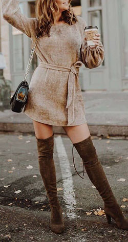Outfit marrón Pinterest con zapato de vestir, bota: Chicas Calientes,  Estilo callejero,  Atuendos Informales,  Bota hasta la rodilla  