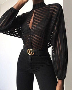 Blusa de malla con abertura en la parte delantera a rayas: Traje negro,  Traje de camiseta  