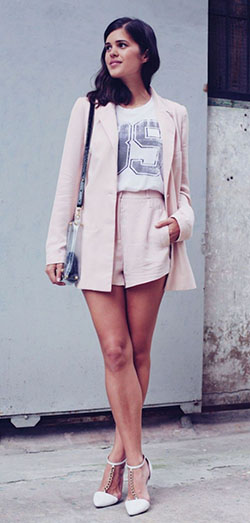 Ideas de color blanco y rosa con traje pantalón, pantalón, blazer.: modelo,  Traje de camiseta,  Estilo callejero  