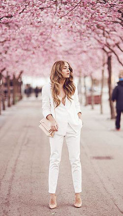 Conjunto de color blanco y rosa con pantalón, blazer, jeans: Estilo callejero,  Traje Blanco Y Rosa  