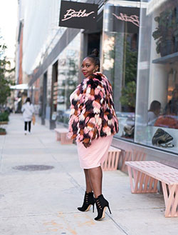 Ideas de atuendos de color rosa 2020 con ropa de piel, abrigo, piel.: ropa de piel,  blogger de moda,  Estilo callejero,  traje de talla grande,  Traje rosa  