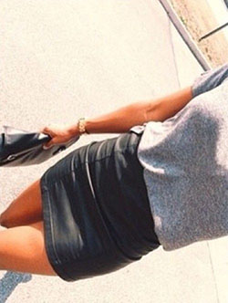 Instagram moda con ropa deportiva, minifalda, denim: Chicas Calientes,  Traje de camiseta,  Traje De Falda De Cuero  