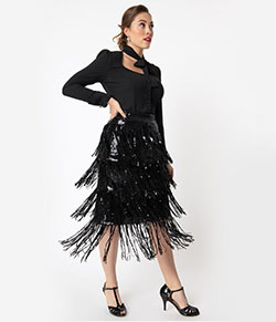Ideas para vestir negro con vestidito negro, vestido de coctel: vestidos de coctel,  modelo,  Ropa vintage,  Traje negro,  Estilo retro,  pequeño vestido negro,  Faldas con flecos  
