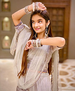 Anushka Sen linda foto en sari: 