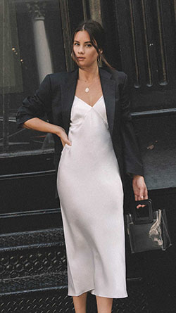 vestido de olivia von halle issa: modelo,  traje blanco,  Vestido lencero,  Alta costura,  Ropa formal,  pequeño vestido negro  
