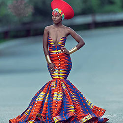Última ropa nigeriana Inspo para damas: moda africana,  Vestidos Ankara,  Atuendos Ankara,  Trajes Africanos,  vestidos coloridos,  Vestido Estampado  