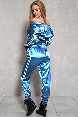 Ideas de color azul eléctrico y azul cobalto con vestido de noche, pantalones, pijamas, jeans: Vestido de noche,  blogger de moda,  modelo,  Azul cobalto,  Azul eléctrico,  Outfit Azul Eléctrico Y Azul Cobalto,  Trajes De Pantalón De Seda  