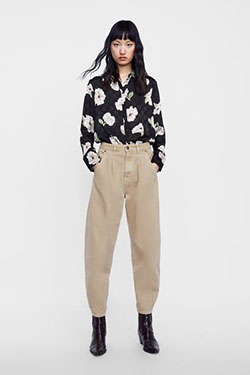 Conjunto de estilo caqui y beige con pantalón, chaqueta, falda.: Pantalones holgados  