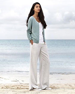 Outfits de mujer con pantalones de lino | Úselo con pantalones de lino a rayas: modelo,  traje blanco,  Pantalones de lino,  Pantalones de lino  