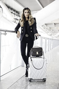 Lydia chaqueta elise millen balmain: modelo,  louis vuitton,  Estilo callejero,  Traje Blanco Y Negro,  En blanco y negro,  Ideas para vestir en el aeropuerto  