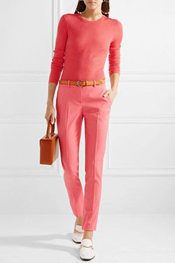 Ideas de ropa magenta y rosa con pantalones, blusa.: modelo,  Michael Kors,  Traje Magenta Y Rosa,  Atuendos Naranjas  