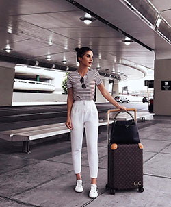 Outfits para ir al aeropuerto: traje blanco,  Ideas para vestir en el aeropuerto,  Estilo callejero  