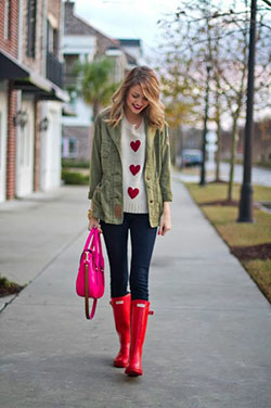 Botas de lluvia rojas outfit hunter boot ltd, bota wellington: Bota de wellington,  Estilo callejero,  Atuendos Con Botas,  Traje rosa y rojo  