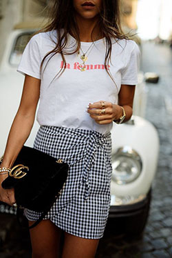 Minifalda traje tendencia lazo falda delantera, moda callejera: Traje de camiseta,  Falda cruzada,  Estilo callejero,  Traje Blanco Y Negro  