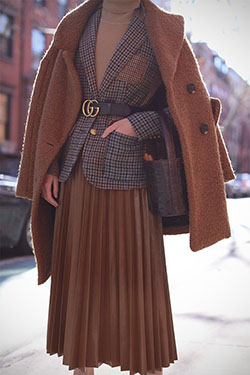 Lindas ideas marrones para vestir con abrigo, blazer, falda: Trajes De Falda,  Estilo callejero,  Traje Marrón  