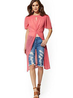 Conjunto de color azul y rosa, debes probar con blusa, jeans, mezclilla: modelo,  Bermudas  