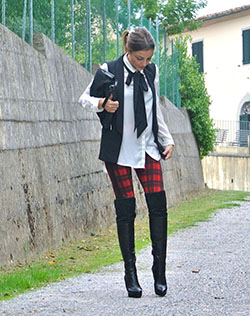Ideas de outfit con minifalda, leggins, blazer: Trajes De Legging,  Estilo callejero  