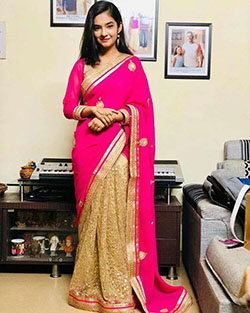 TV CALIENTE Actriz Anushka Sen Saree Pic: chicas calientes en sari  