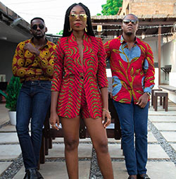 Sugerencia de vestimenta ghanesa con estilo para damas: moda africana,  Vestidos Ankara,  ropa africana,  Atuendos Ankara,  Trajes Africanos,  Vestido Estampado  