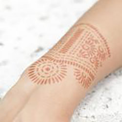 Muñequera tatuaje de henna con mandala: 