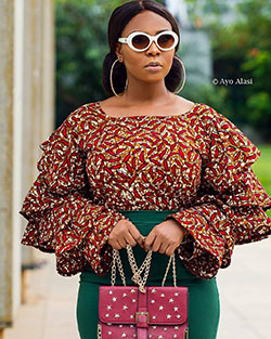 Inspiración caliente del vestido de Ghana para la muchacha: Moda de Ankara,  ropa africana,  Atuendos Ankara,  Vestidos Ankara,  Estilos Asoebi,  Ankara Inspiraciones,  Vestido Estampado  