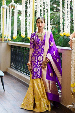 Moda de instagram magenta y amarilla con vestido, ropa formal, sari: Fotografía de moda,  Traje Magenta Y Amarillo,  Ideas de ropa,  sari banarasi,  Atuendos Mehdi  