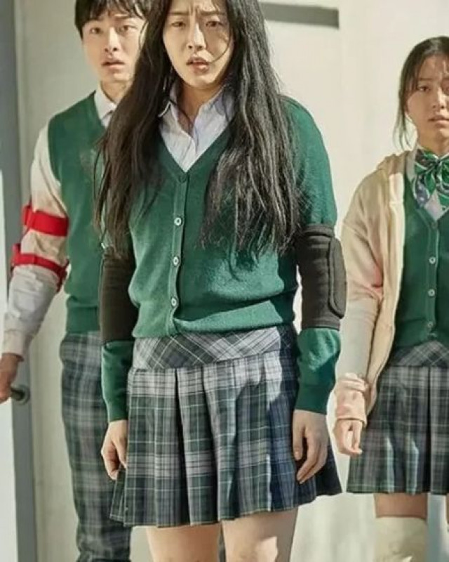 Cárdigan de lana de uniforme All of Us Are Dead de Choi Nam-ra: 