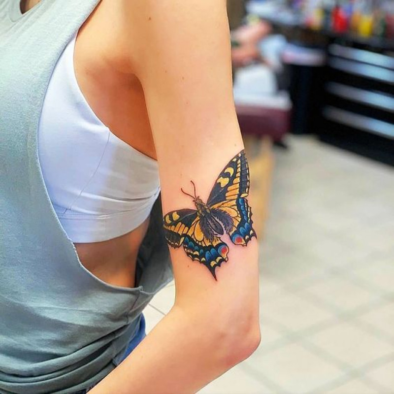 tatuaje de mariposa en el brazo: Ideas de tatuajes,  tatuaje de manga  