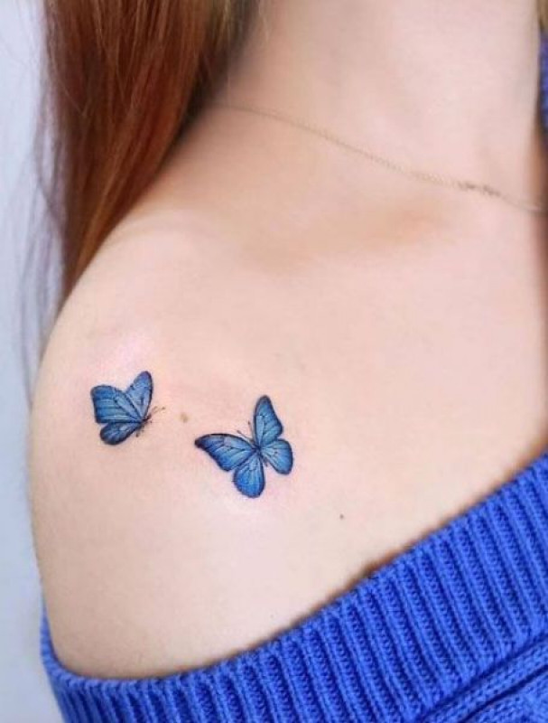 Lindo diseño de tatuaje de mariposa azul para niñas: Ideas de tatuajes  