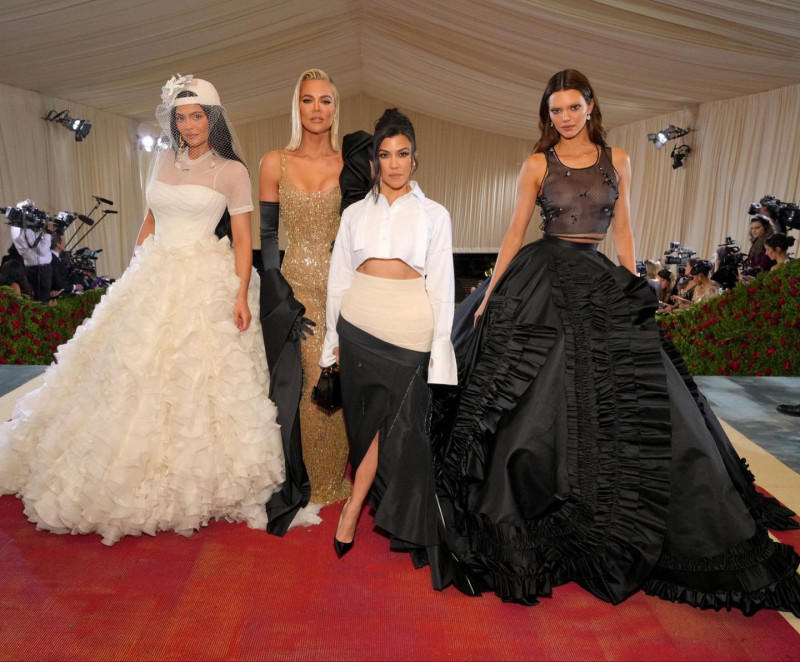 Las Kardashian & Jenner en la gala Met 2022: 