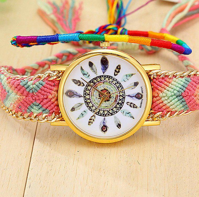 Hermoso reloj tejido  $20.000 COP 
#relojesmujer #plumas #tejido #accesorios #li...: 