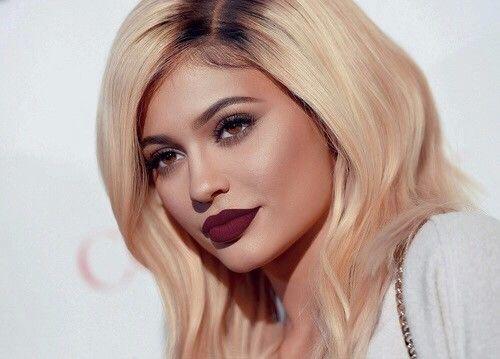 El reto de los labios de Kylie Jenner...: 