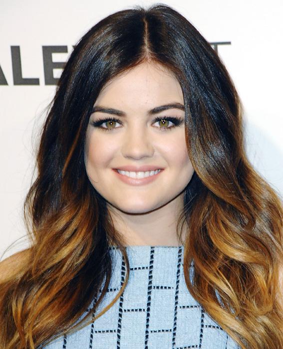 Las olas explosivas de Lucy Hale: 