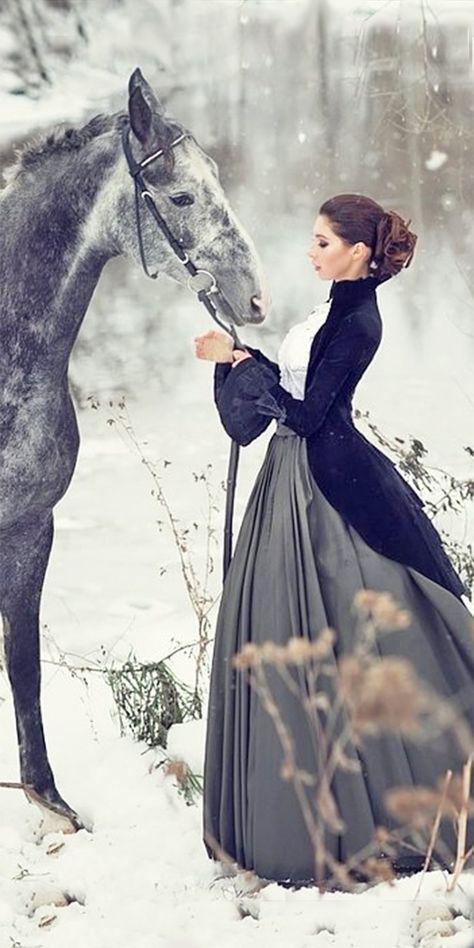 Vestido de novia - caballo, vestido, ropa,: moda gótica,  conjuntos de vestido gótico  