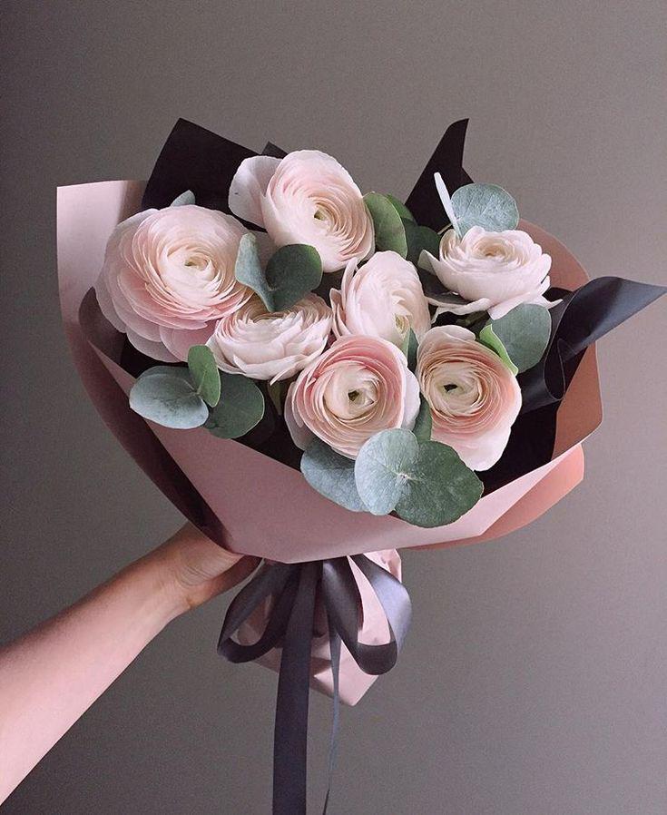Ideas de pasarela de flores: Ramo de flores de corazón,  Arreglos Florales Ideas,  flor para aniversario de bodas  