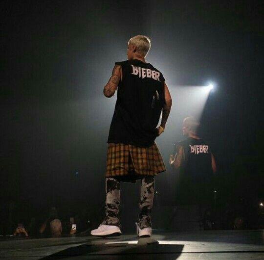13 de julio: (más) fotos de fans tomando fotos de Justin Bieber actuando en Pi...: 