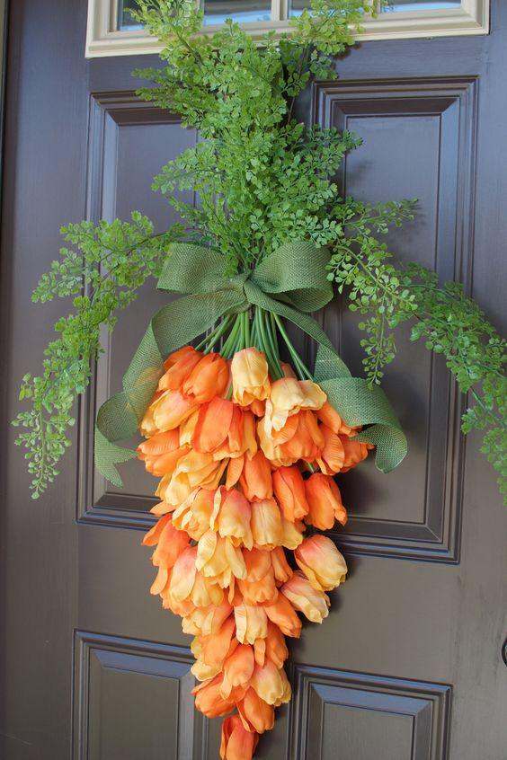 Corona de puerta de zanahoria: Diseño floral,  colgador de puerta  