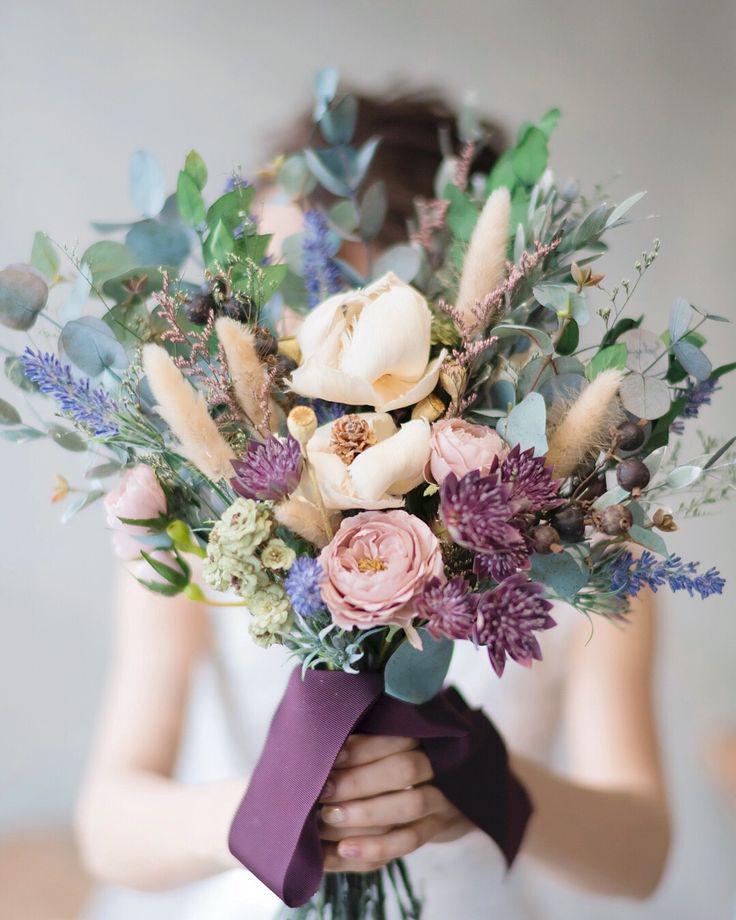 Combinando flores artificiales y flores secas...: 