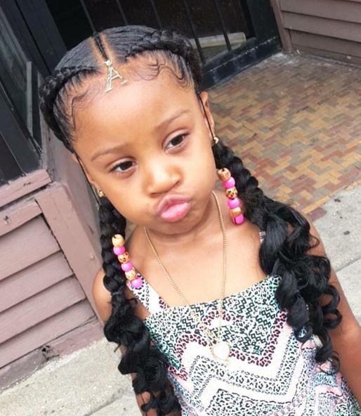 Cortes de pelo de niña pequeña negra, cabello con textura afro: corte bob,  Peinado Para Niñas,  Peinados de niños  