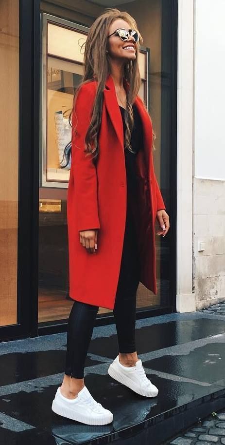 Ideas para vestir un abrigo rojo: Traje de invierno informal,  gabardina,  abrigo rojo,  Abrigo de lana,  Trenca  