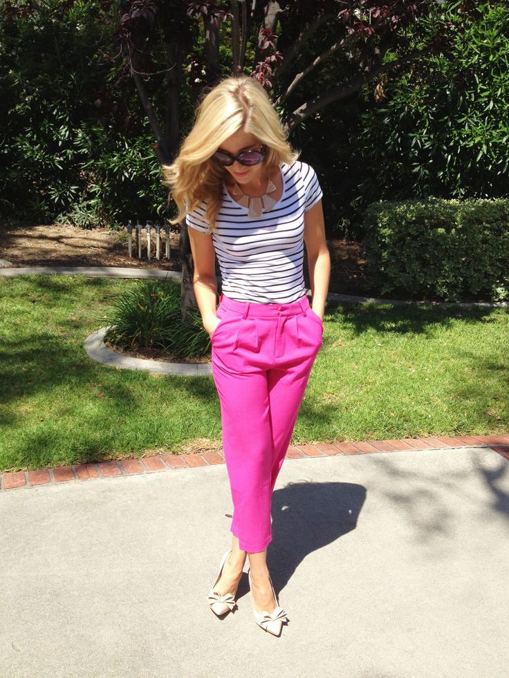 Traje De Pantalón Rosa Tumblr: Pantalones ajustados,  Pantalones capri,  pantalón rosa  