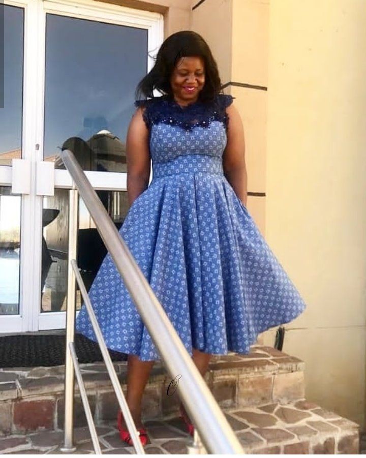 Shweshwe dresses 2019, Lunares, Vestido de coctel: vestidos de coctel,  Ideas de vestidos shweshwe  