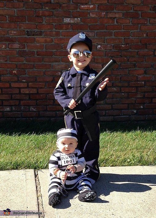 Hermano hermana disfraces de halloween: disfraz de Halloween,  Atuendos para el día de los ayudantes,  Disfraz de policía  