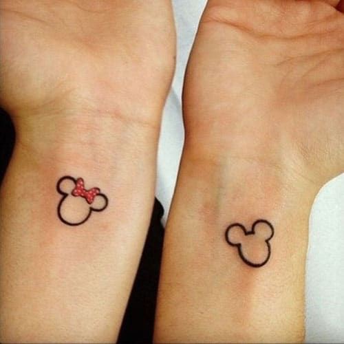 Estas ideas de moda para el tatuaje de mini maus, el tatuaje de Minnie Mouse: Minnie Mouse,  Mickey Mouse,  Tatuador  
